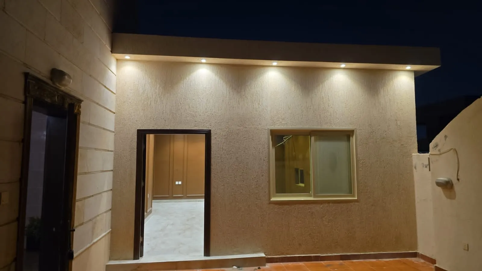 ملاحق ساندويتش بانل واسمنت بورد في مكة المكرمة